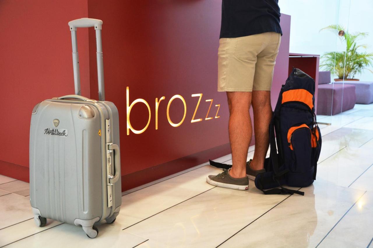 Broz Hostel Granada Bagian luar foto