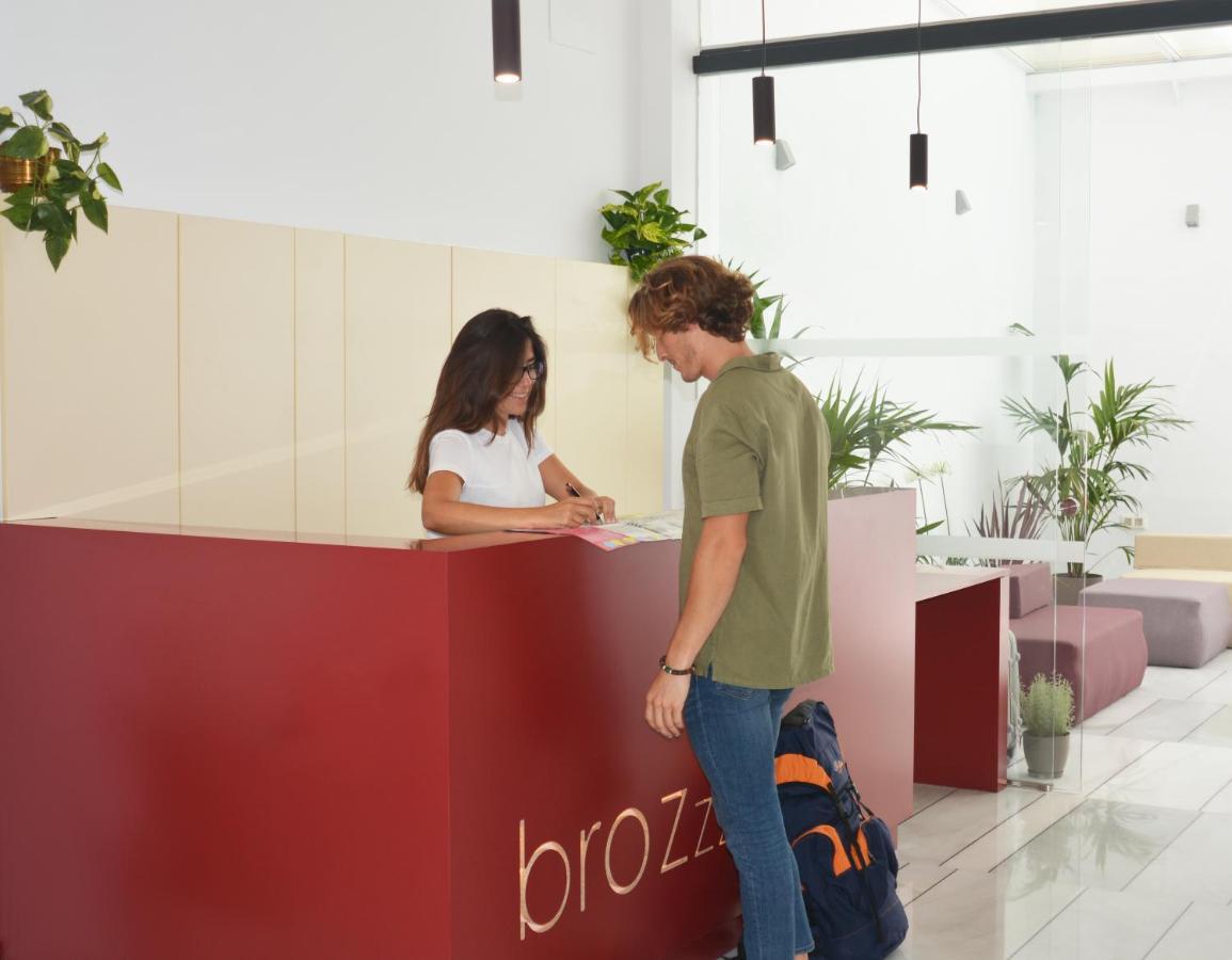Broz Hostel Granada Bagian luar foto