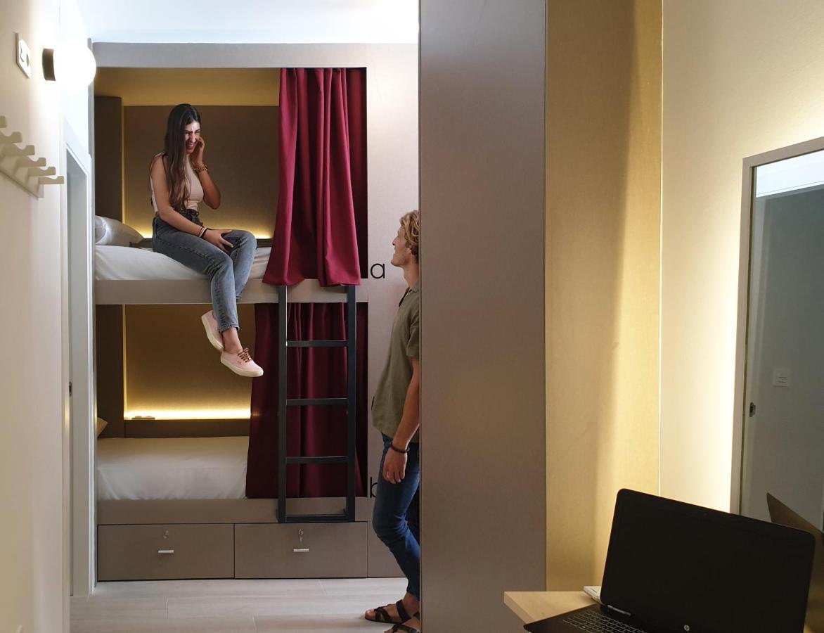 Broz Hostel Granada Bagian luar foto